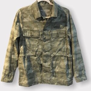 American Eagle Outfitters: AEO Women's Camo Jacket Size Small